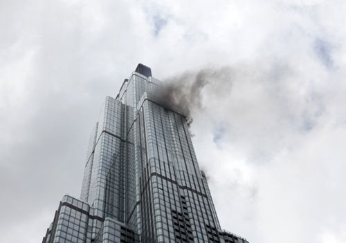 ホーチミン、高層ビルで火災発生